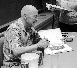 Heinlein nel 1976 a Kansas City.